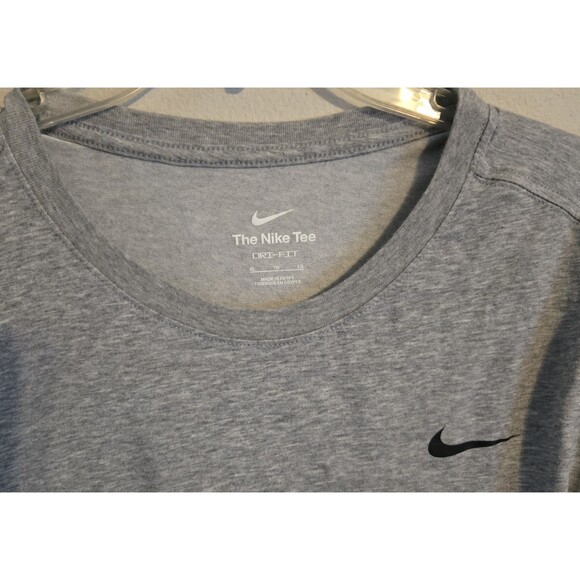 Nike Tee Dri-Fit T-Shirt Mens XL Light Grey Athletic Performance Tee - Picture 2 of 7